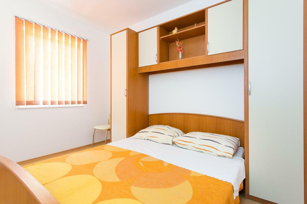 Adria Punat Apartments Exterior photo