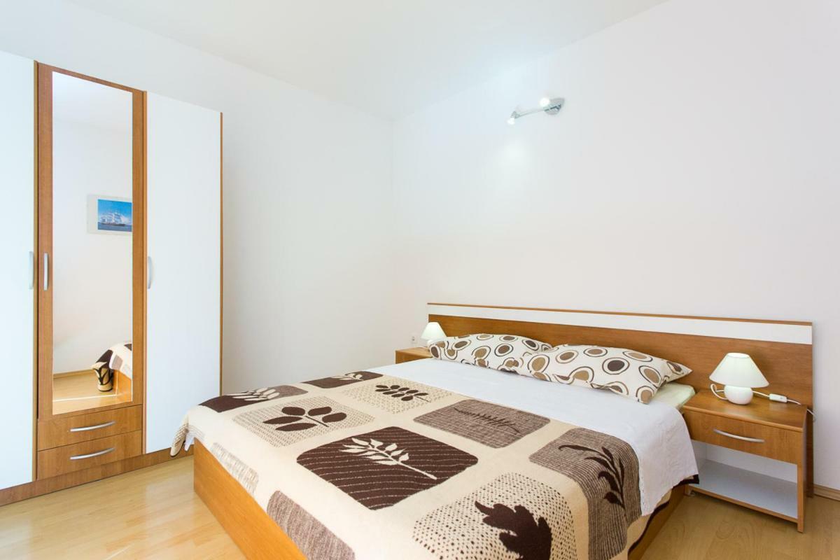 Adria Punat Apartments Exterior photo