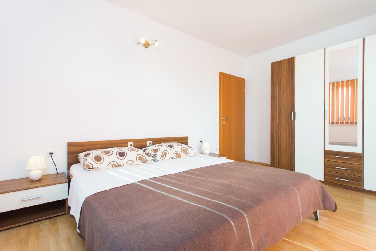 Adria Punat Apartments Exterior photo